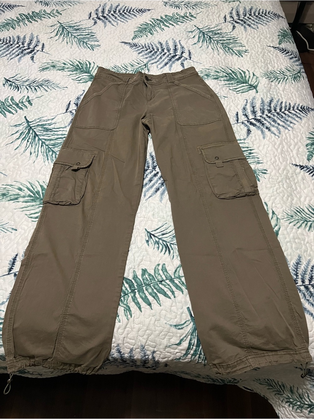 Garage Army Green Chicago Low Rise Cargo Pants
